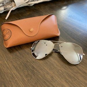 RAY-BAN RB3025 AVIATOR LARGE METAL SUNGLASSES - SILVER